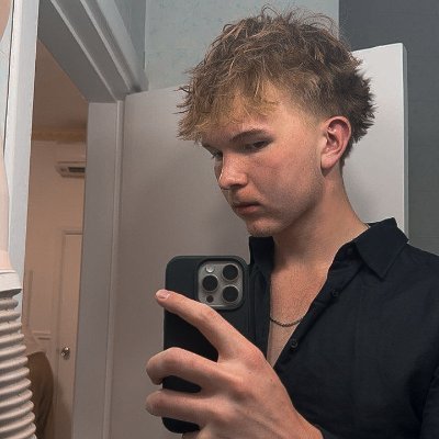 Profile photo of Domy, Solana on-chain trader (wallet 3LUf…2Yww)